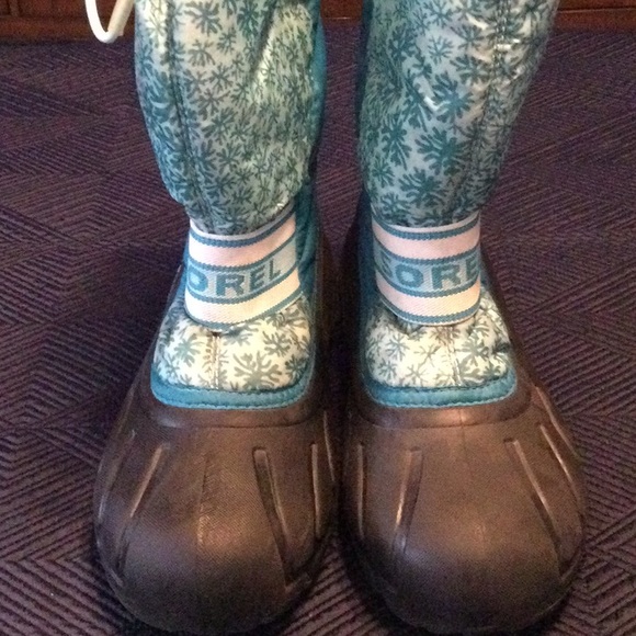 Sorel size 6 blue (teal) and black winter boots for girls - Picture 2 of 6